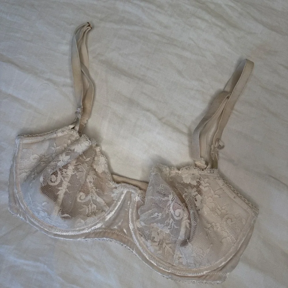 Victoria's Secret Dream Angel Push Up Without Padding White Lace